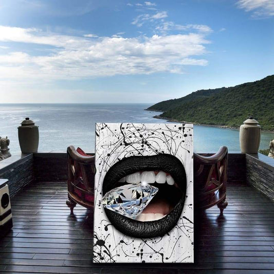 Diamond Black Lips